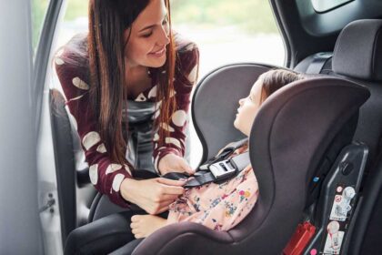 wann-kinder-vorne-sitzen